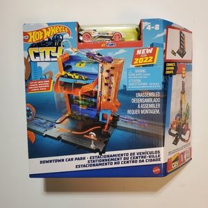 Hot Wheels City Downtown Express Car Wash Playset